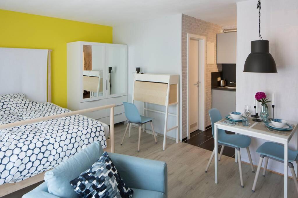 Exklusives Apartment Inklusive Netflix Und Parkplatz Karlsruhe Eksteriør billede